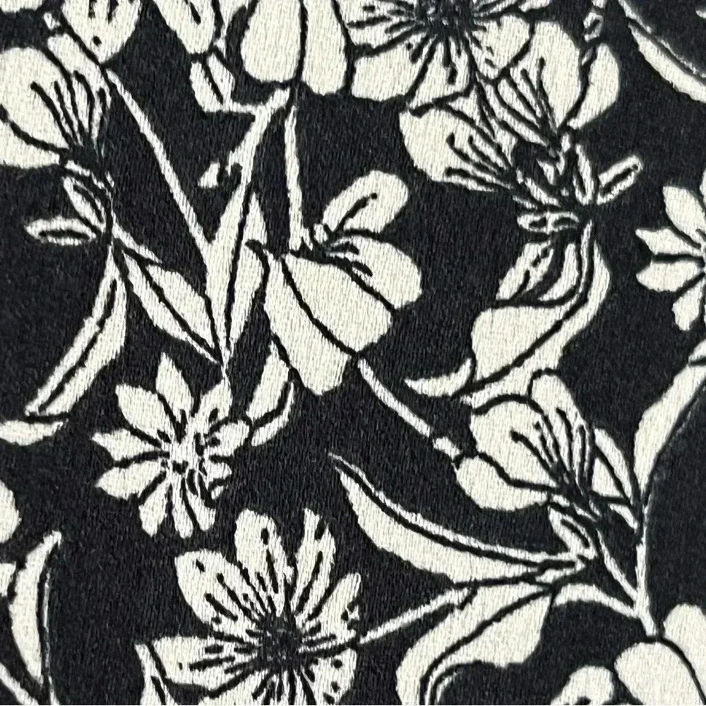 Madison Gray Women’s top size large black and white - Picture 2 of 7